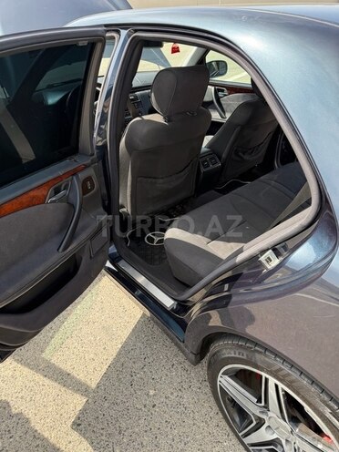 Mercedes E 270 2001, 391,000 km - 2.7 l - Bakı