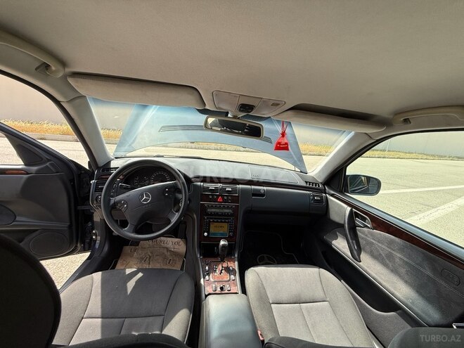 Mercedes E 270 2001, 391,000 km - 2.7 l - Bakı