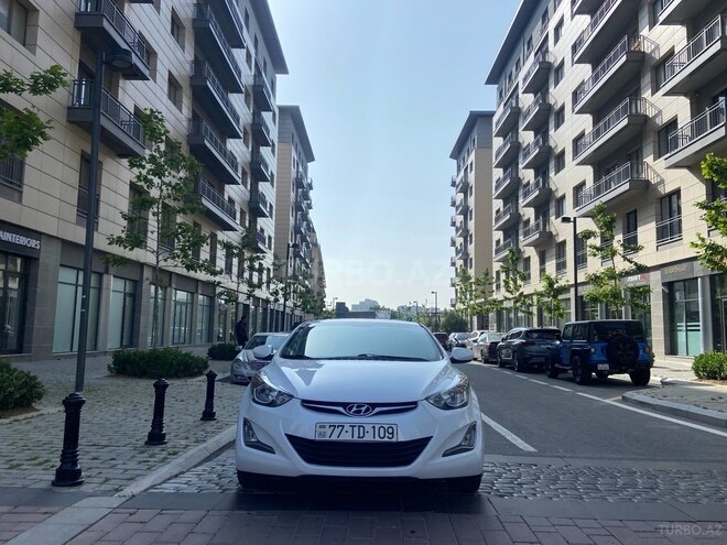 Hyundai Elantra 2015, 116,500 km - 1.8 l - Bakı