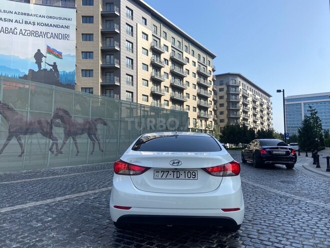 Hyundai Elantra 2015, 116,500 km - 1.8 l - Bakı