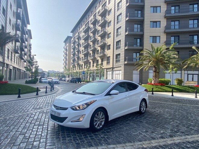Hyundai Elantra 2015, 116,500 km - 1.8 l - Bakı