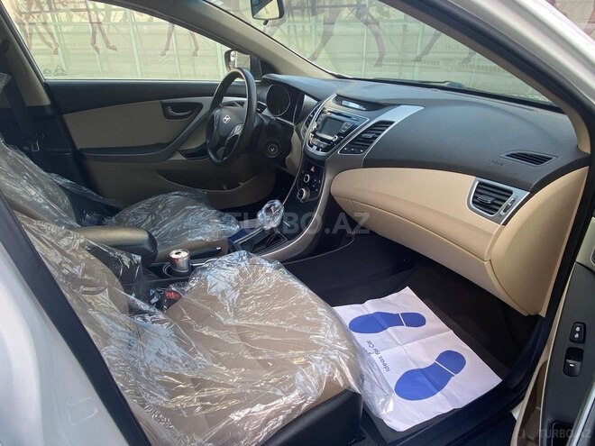 Hyundai Elantra 2015, 116,500 km - 1.8 l - Bakı