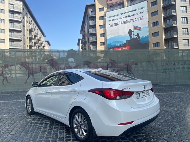 Hyundai Elantra 2015, 116,500 km - 1.8 l - Bakı