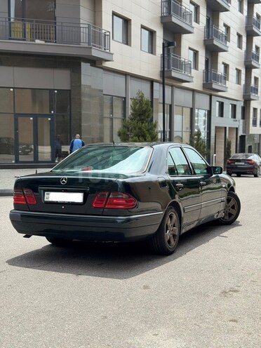 Mercedes E 230 1996, 490,000 km - 2.3 л - Bakı
