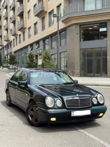 Mercedes E 230 1996, 490,000 km - 2.3 л - Bakı
