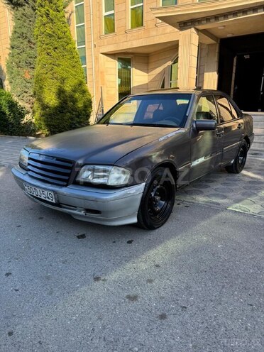 Mercedes C 220 1994, 530,000 km - 2.2 л - Xaçmaz