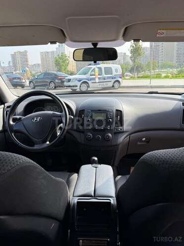 Hyundai i30 2009, 203,000 km - 1.4 л - Bakı