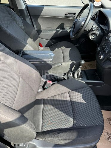 Hyundai i30 2009, 203,000 km - 1.4 л - Bakı