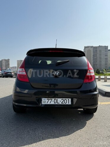 Hyundai i30 2009, 203,000 km - 1.4 л - Bakı