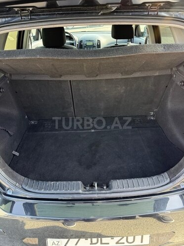 Hyundai i30 2009, 203,000 km - 1.4 л - Bakı