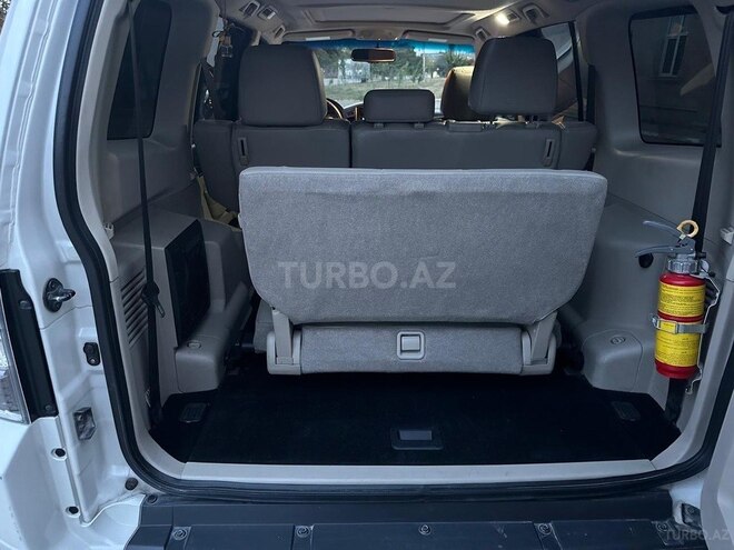 Mitsubishi Pajero 2011, 296,761 km - 3.5 l - Ağsu