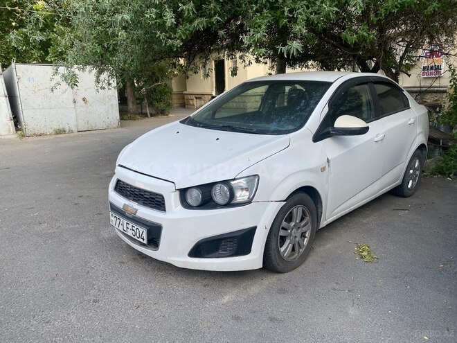 Chevrolet Aveo-5