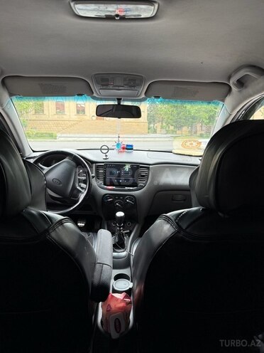 Kia Rio 2006, 355,600 km - 1.4 l - Yevlax
