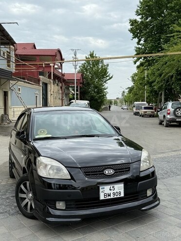 Kia Rio 2006, 355,600 km - 1.4 l - Yevlax