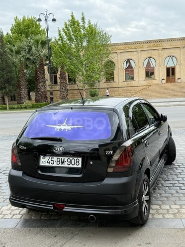 Kia Rio 2006, 355,600 km - 1.4 l - Yevlax