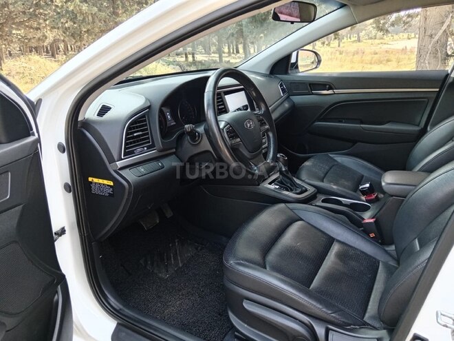 Hyundai Avante 2016, 225,000 km - 1.6 l - Bakı