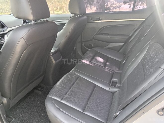 Hyundai Avante 2016, 225,000 km - 1.6 l - Bakı