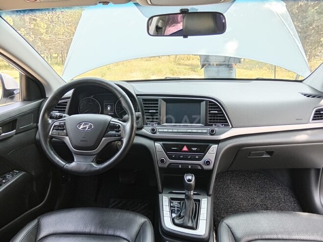 Hyundai Avante 2016, 225,000 km - 1.6 l - Bakı