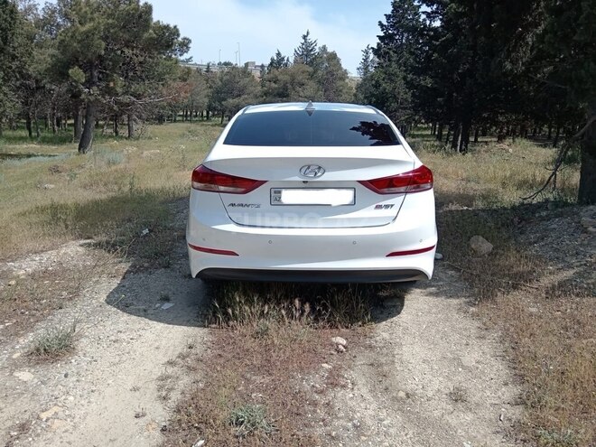 Hyundai Avante 2016, 225,000 km - 1.6 l - Bakı