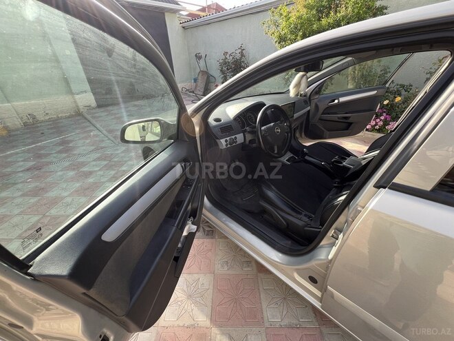 Opel Astra 2006, 271,000 km - 1.4 l - Bakı