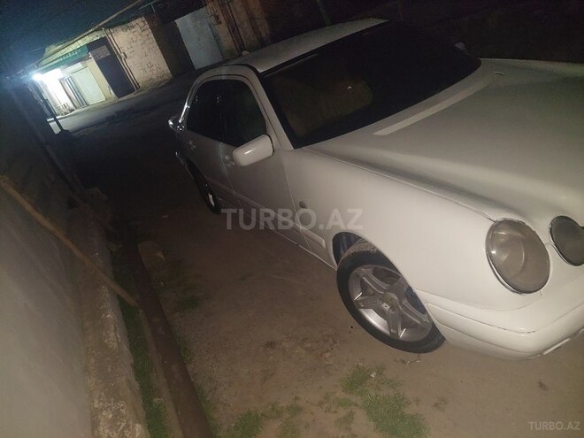 Mercedes E 220 d 1997, 315,000 km - 2.2 l - Bakı