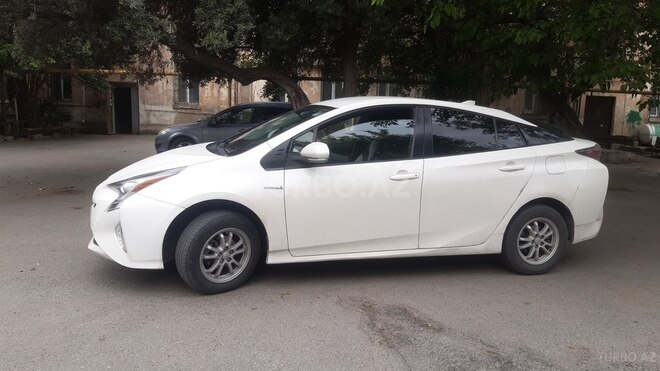 Toyota Prius 2018, 129,900 km - 1.8 l - Bakı