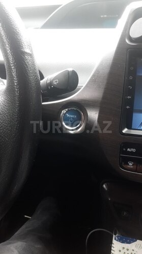 Toyota Prius 2018, 129,900 km - 1.8 l - Bakı