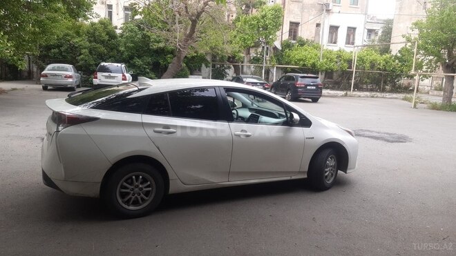 Toyota Prius 2018, 129,900 km - 1.8 l - Bakı