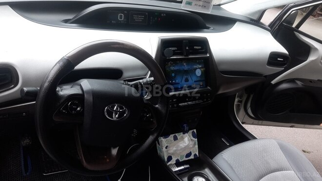 Toyota Prius 2018, 129,900 km - 1.8 l - Bakı