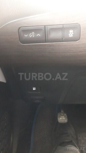 Toyota Prius 2018, 129,900 km - 1.8 l - Bakı