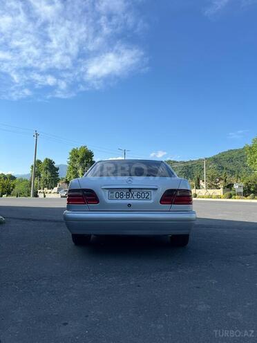 Mercedes E 240 1998, 334,000 km - 2.4 l - Balakən