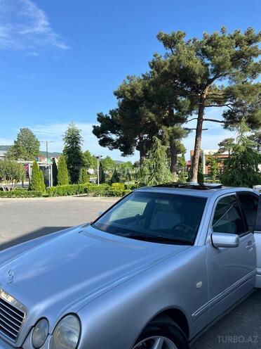 Mercedes E 240 1998, 334,000 km - 2.4 l - Balakən