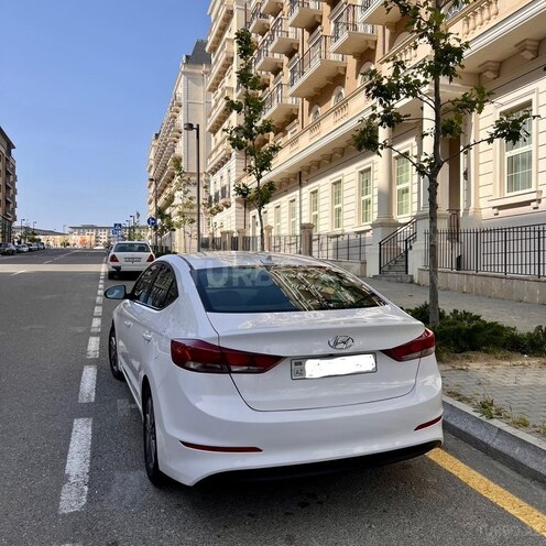 Hyundai Elantra 2016, 226,000 km - 2.0 л - Bakı