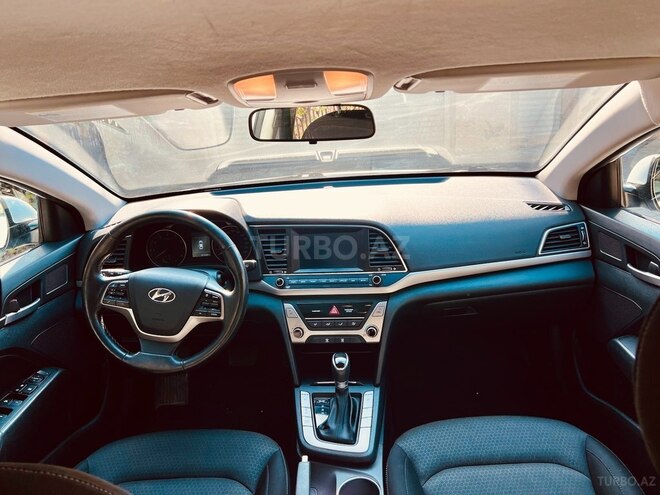 Hyundai Elantra 2016, 226,000 km - 2.0 л - Bakı