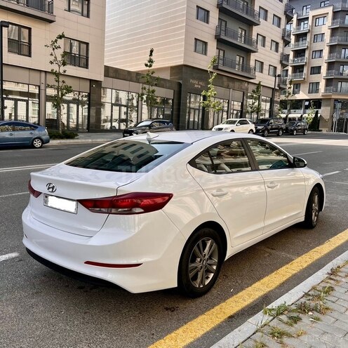 Hyundai Elantra 2016, 226,000 km - 2.0 л - Bakı