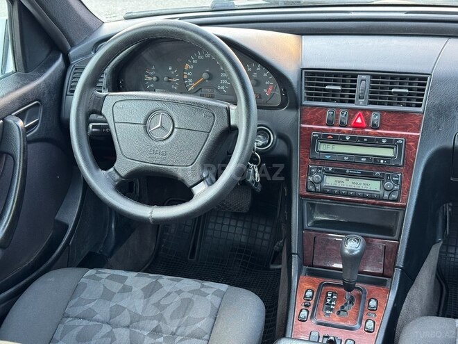 Mercedes C 200 2000, 320,412 km - 2.0 l - Sumqayıt