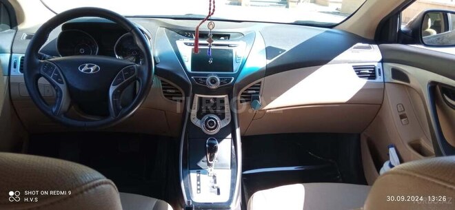 Hyundai Elantra 2011, 175,781 km - 1.8 л - Bakı