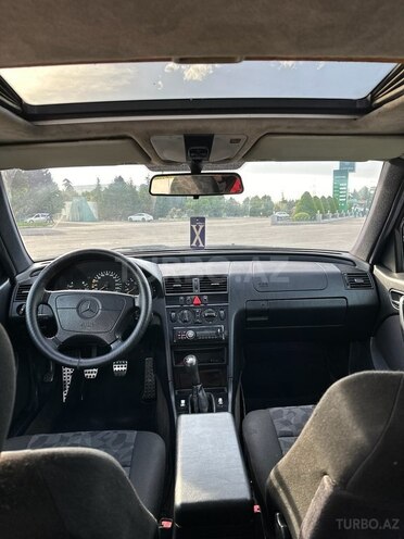 Mercedes C 200 1997, 234,000 km - 2.0 л - Qazax