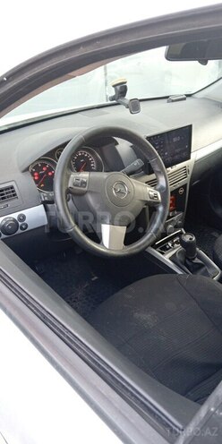 Opel Astra 2006, 261,930 km - 1.3 l - Bakı