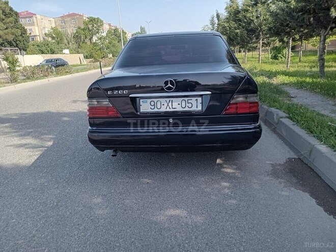 Mercedes E 200 1993, 455,000 km - 2.0 l - Sumqayıt