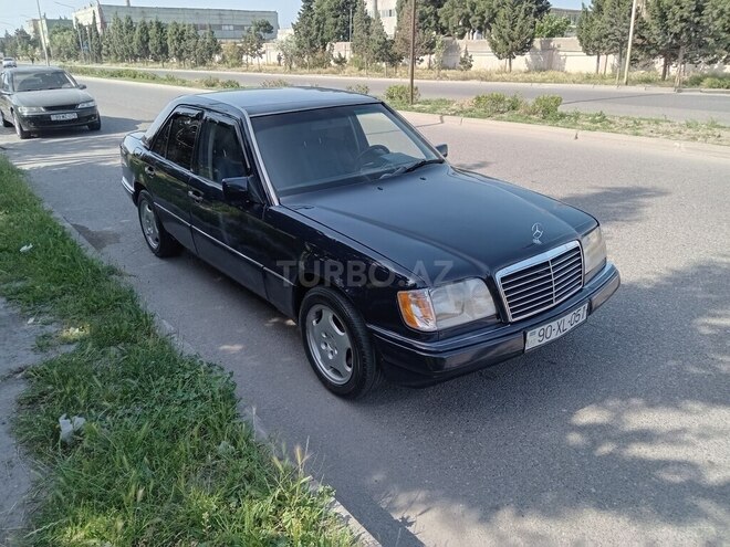Mercedes E 200 1993, 455,000 km - 2.0 l - Sumqayıt