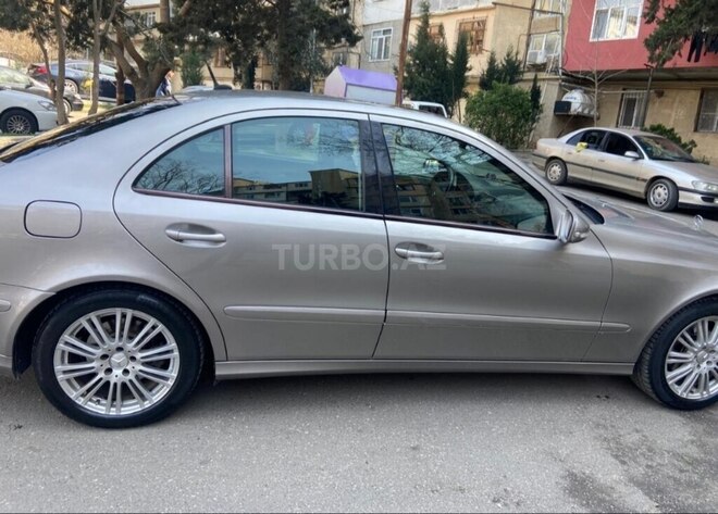 Mercedes E 220 d 2009, 331,000 km - 2.2 l - Bakı