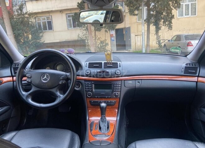 Mercedes E 220 d 2009, 331,000 km - 2.2 l - Bakı