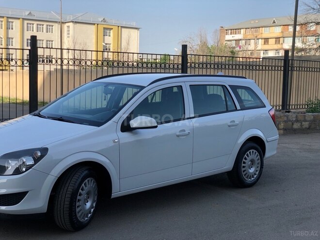 Opel Astra 2009, 167,585 km - 1.4 l - Gəncə