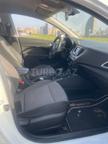 Hyundai Accent 2018, 150,000 km - 1.6 l - Bakı