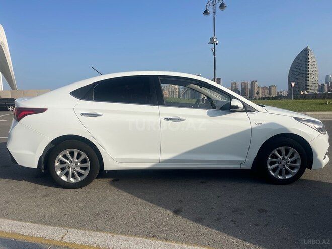 Hyundai Accent 2018, 150,000 km - 1.6 l - Bakı