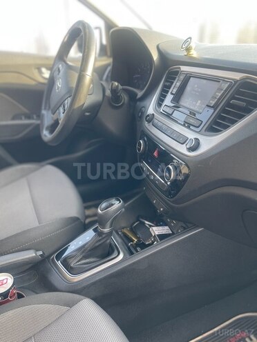 Hyundai Accent 2018, 150,000 km - 1.6 l - Bakı