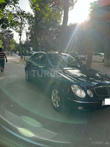 Mercedes E 240 2002, 269,000 km - 2.6 l - Bakı