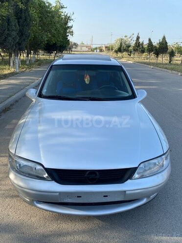 Opel Vectra 2000, 300,000 km - 2.0 l - Sumqayıt