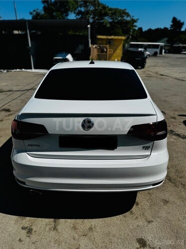 Volkswagen Jetta 2016, 192,000 km - 1.8 л - Bakı